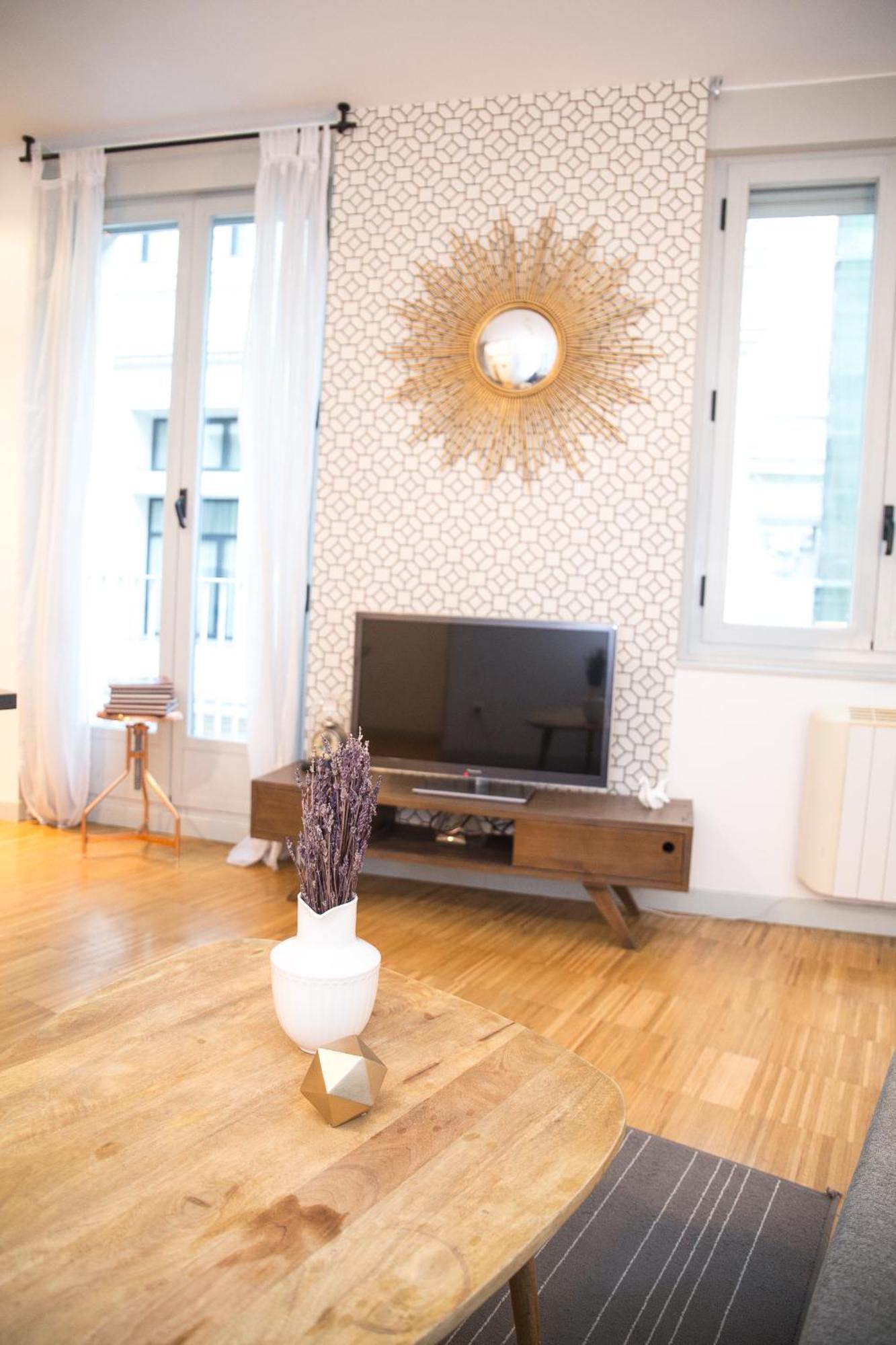 Apartamentos Moratin Las Letras Madrid Ngoại thất bức ảnh