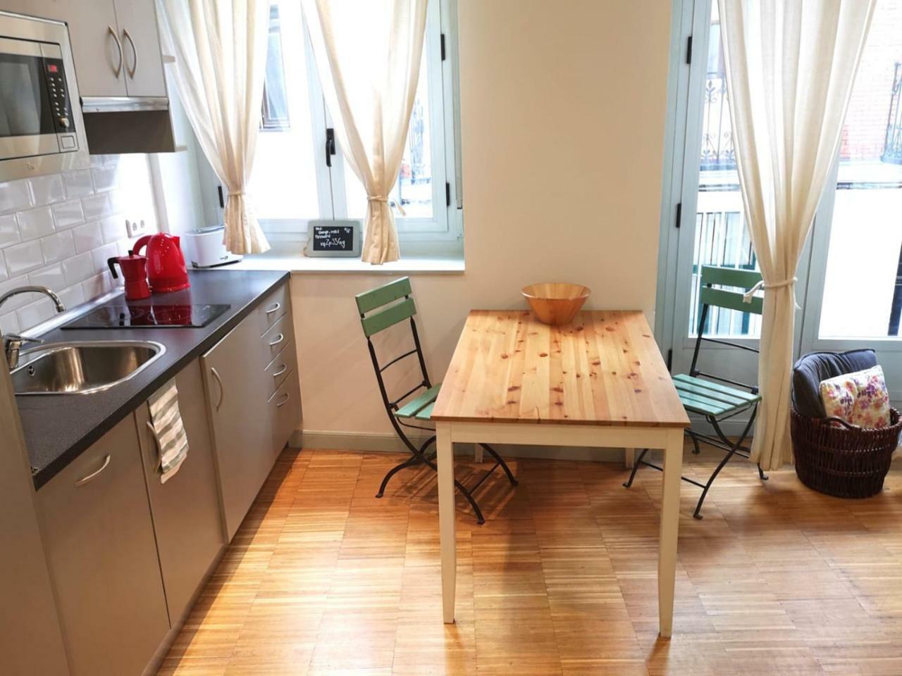 Apartamentos Moratin Las Letras Madrid Ngoại thất bức ảnh